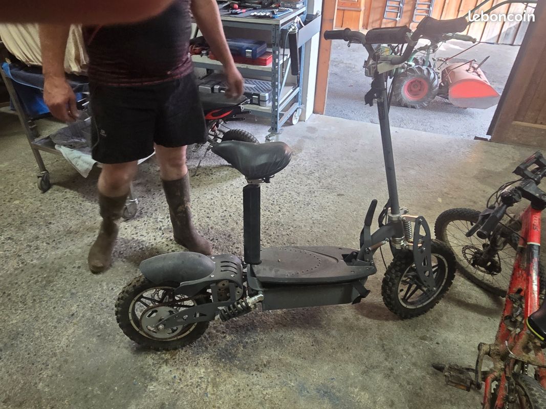 Trotinette electrique tout terrain- batterie hs (image 1)