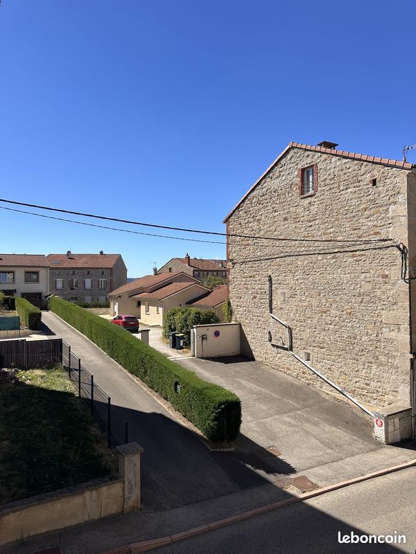 Appartement 4 pièces 88 m² · à Saint-Genest-Lerpt · 88 m² · 840 €/mois