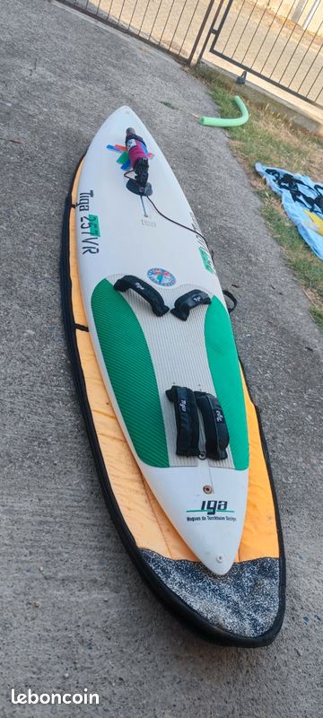 Planche à voile prête a naviguer (image 4)