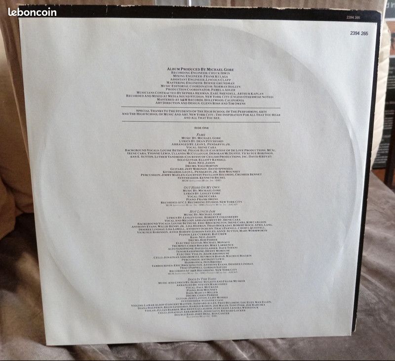 Bonjour, vends l'album vinyle original de la B.O du film Fame de 1980. Réf : 2394 265. Disque et poc (image 4)