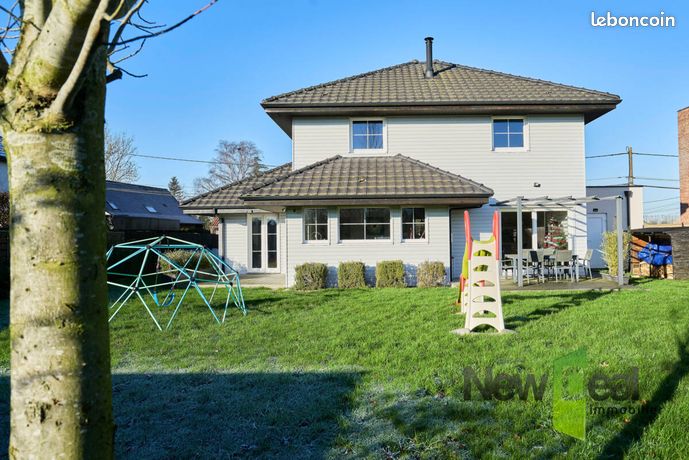 Maison 6 pièces 140 m²