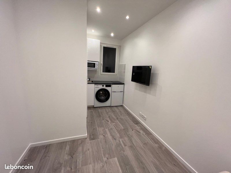 Appartement 1 pièce 10 m² · à Neuilly-sur-Seine · 10 m² · 850 €/mois