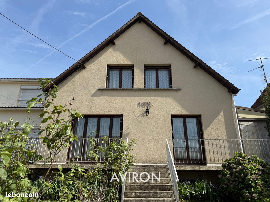 Maison 8 pièces 158 m² · à Lucé · 158 m² · 217 500 €