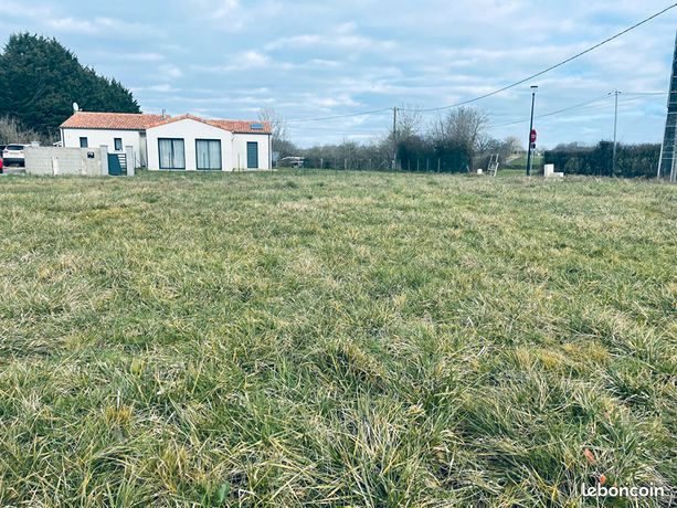 Terrain 797 m² LES FORGES
