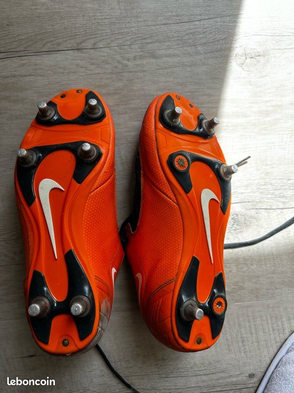 Chaussures de football Nike Total 90 vissées – Pointure 43 – Très bon état (image 3)
