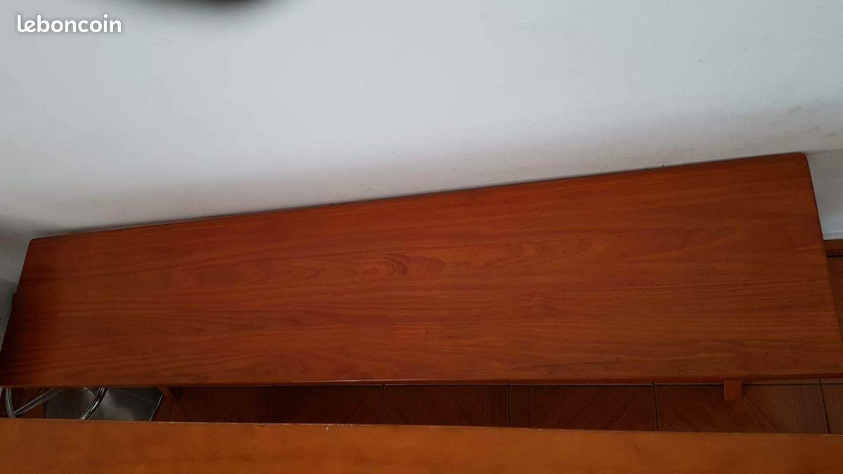 Une Table avec 2 banc (image 2)