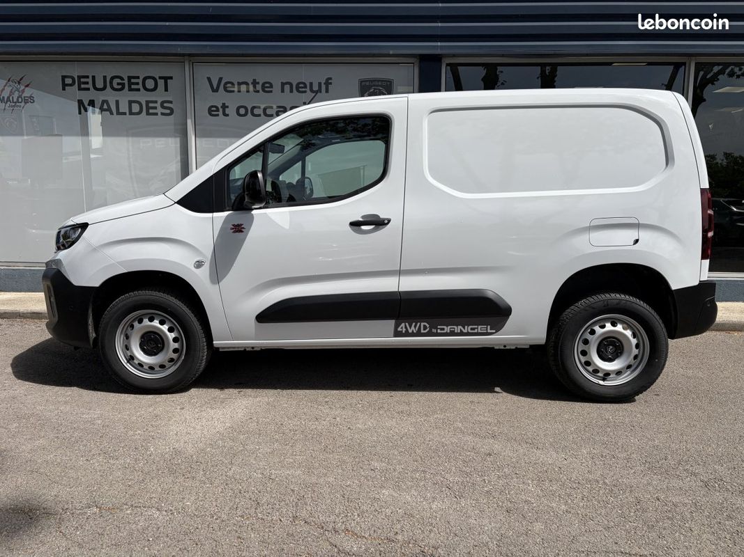 Peugeot Partner (3) M Charge utile majorée Diesel 130 ch Auto + 4X4 DANGEL + CARPLAY (PAS DE TVA) (image 4)
