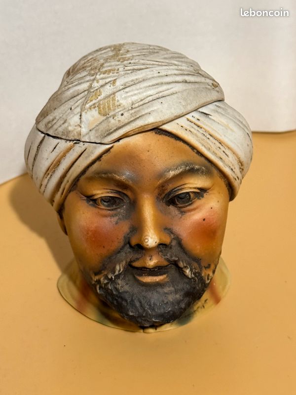 Pot à tabac ancien (image 1)