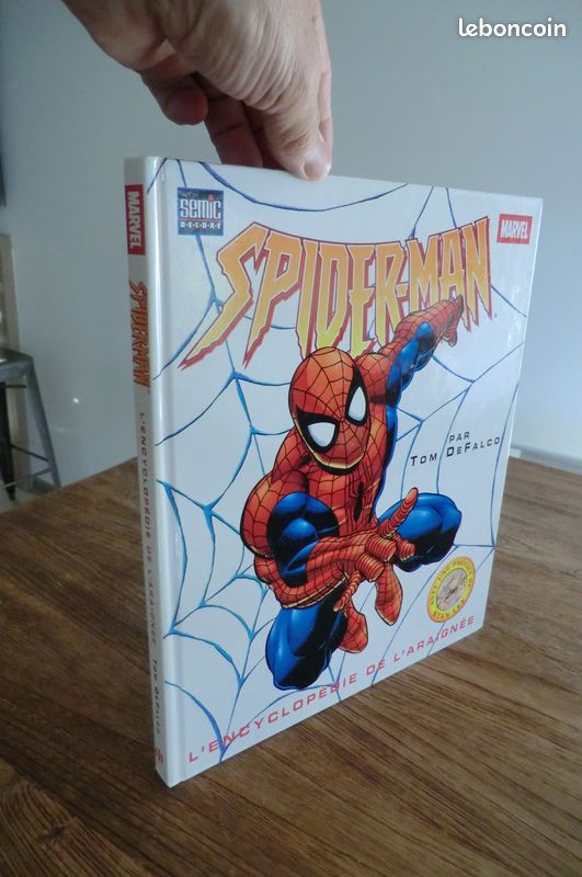 Gros album bd comics spiderman l 'encyclopédie de l 'araignée preface de stan lee (image 1)