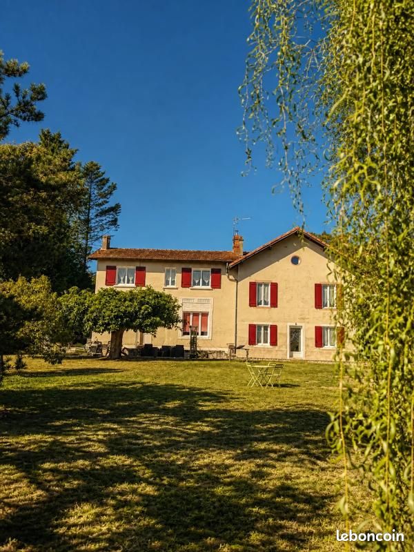 Maison 10 pièces 187 m² · à Montsoué · 187 m² · 568 000 €