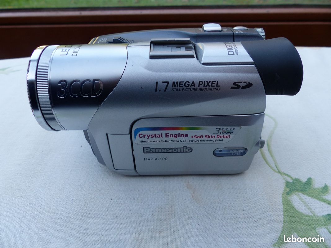 Panasonic NV-GS75 3CCD MiniDV Camcorder / caméscope | Kaufen auf Ricardo