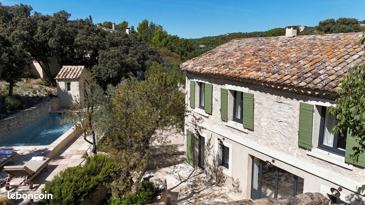 Maison 8 pièces 200 m² · à Maussane-les-Alpilles · 200 m² · 1 249 000 €