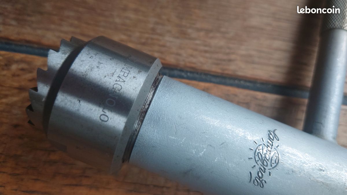 Outils Anciens Campagnolo N°767 & 768 - Clé Ananas Et à Chevilles Pour Plateau - Vintage - Italie