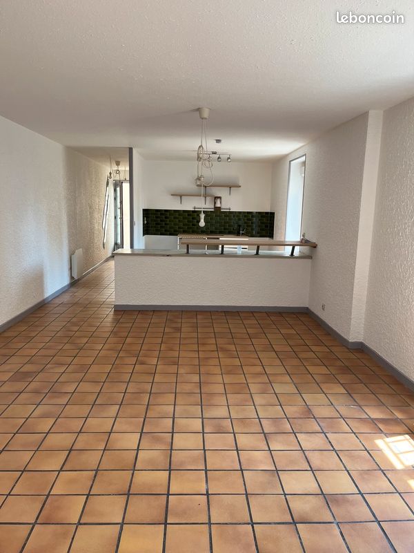 Appartement a louer montceau-les-mines - 2 pièce(s) - 68 m2 - Surfyn