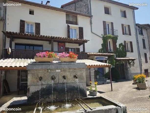 Maison 18 pièces 1060 m² · à Digne-les-Bains · 1 060 m² · 389 000 €