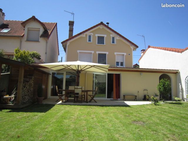 Maison 8 pièces 125 m² · à Neuilly-Plaisance · 125 m² · 630 000 €