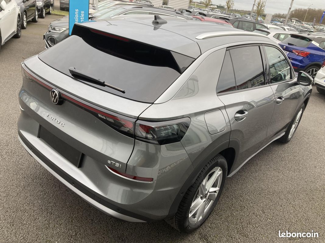 VOLKSWAGEN T-Roc 1.5 eTSI EVO2 Hybrid 150 ch DSG7 Style (image 5)