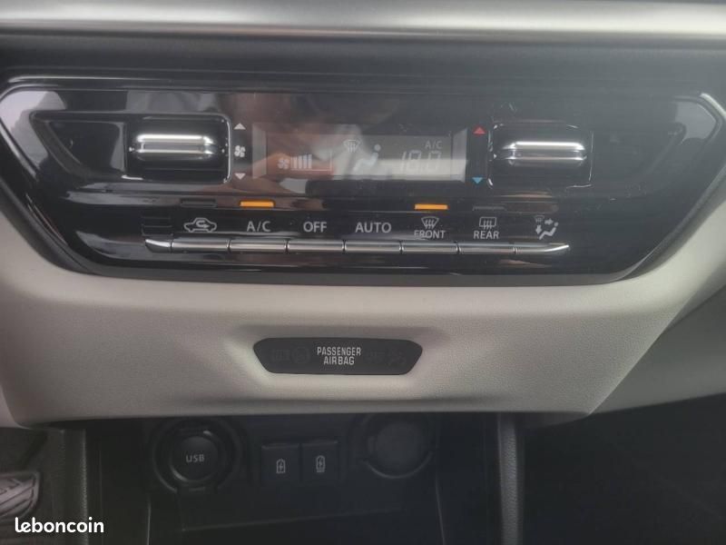 Suzuki Swift 1.2 Hybrid 83ch Pack Auto (image 16)