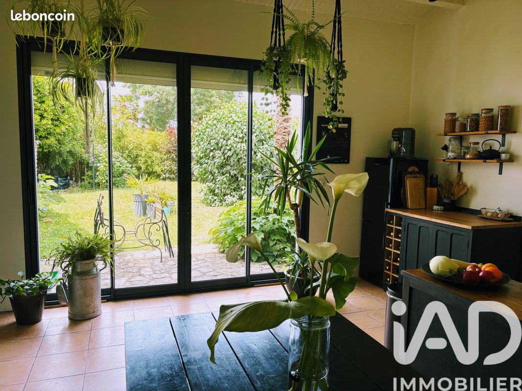 Maison 6 pièces 98 m² · à Saint-Georges-d'Oléron · 98 m² · 380 000 €