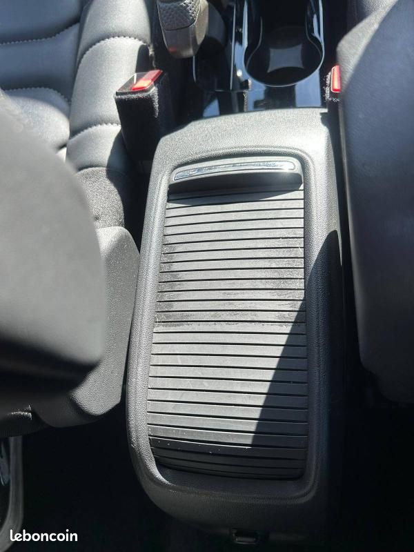 Citroën C3 Aircross BlueHDi 110 S&S BVM6 Feel Pack (image 13)