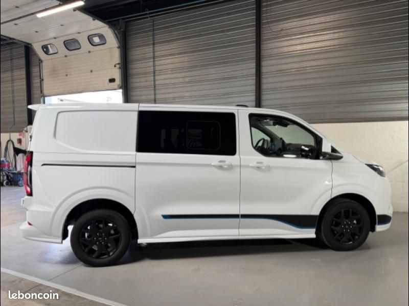Ford Transit Custom Fg 320 L1H1 2.5 Duratec 232ch Hybride recheargeable Cabine Approfondie Sport CVT (image 6)