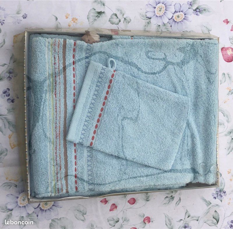 Coffret enfant serviette et gants de toilette (image 6)