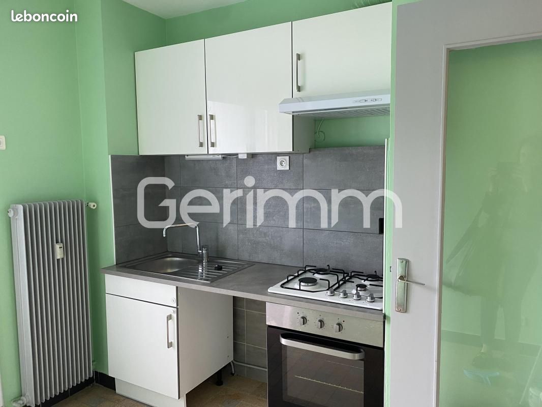 Appartement 3 pièces 65 m² · à Grenoble · 65 m² · 755 €