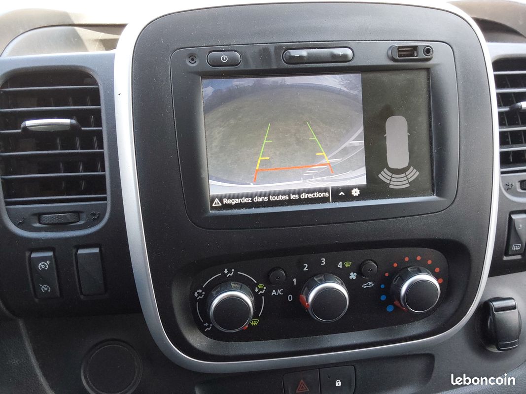 TRAFIC L1H1 2.0 DCI 120 cv GRAND CONFORT (image 5)