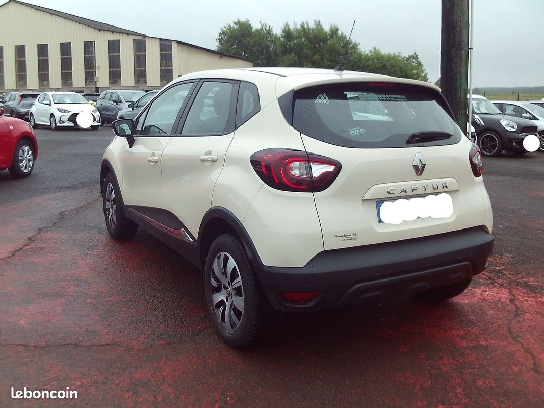 Renault CAPTUR SOCIETE 0.9 TCE 90CH BUSINESS (image 4)