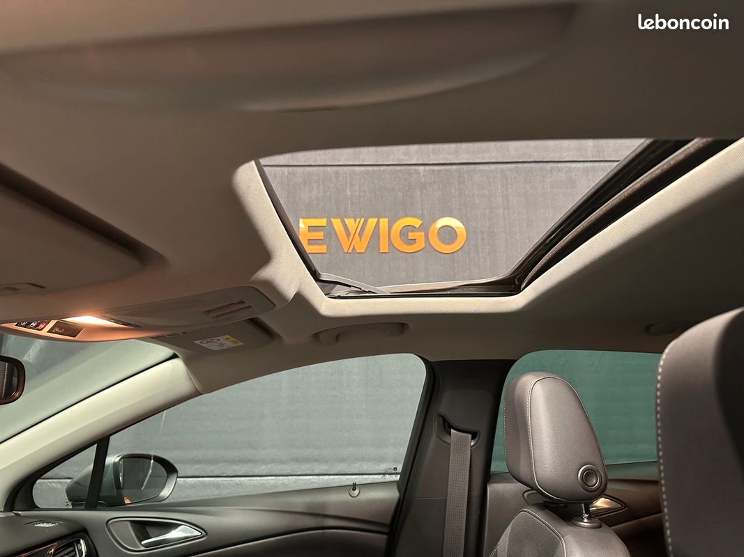OPEL ASTRA 1.6 CDTI 135Ch INNOVATION BVA - CAMERA RECUL - CARPLAY - SIEGES CHAUFF - TOIT OUVRANT - 1ERE MAIN (image 8)