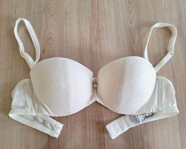 Soutien-gorge Lise Charmel Modèle Simplement Belle, Taille 85B, Rose Cool - Neuf Avec étiquettes