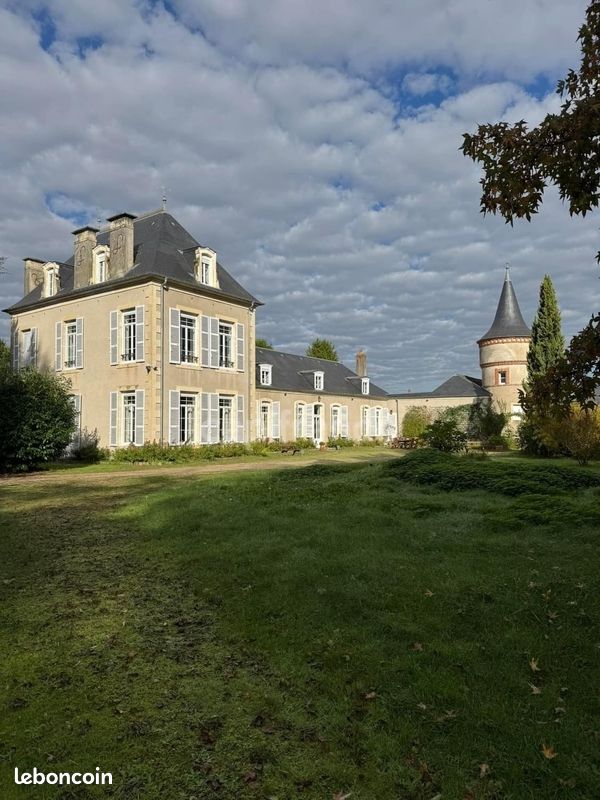 Maison 11 pièces 450 m² · à Bourges · 450 m² · 798 000 €