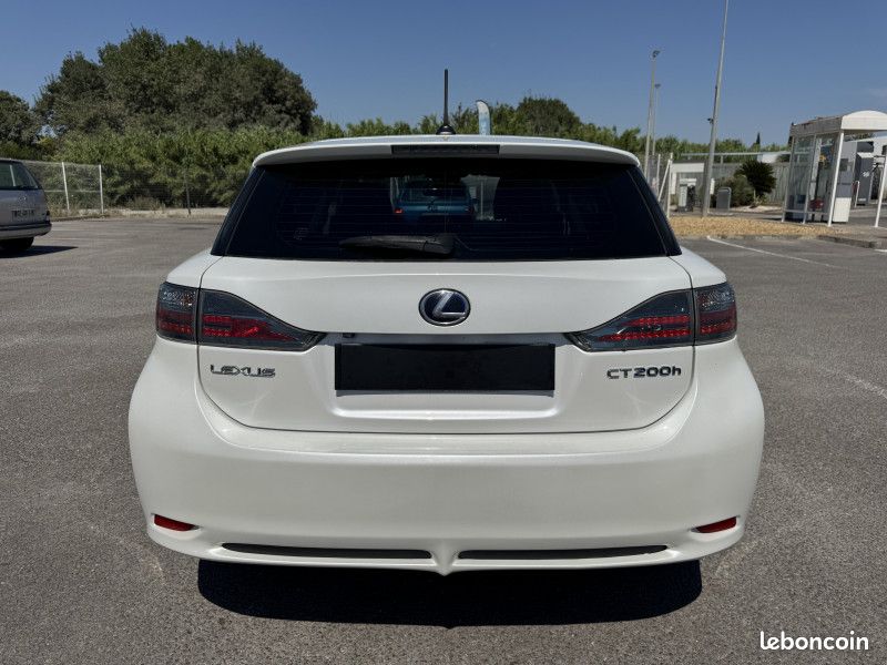 Lexus CT 200H PASSION (image 4)
