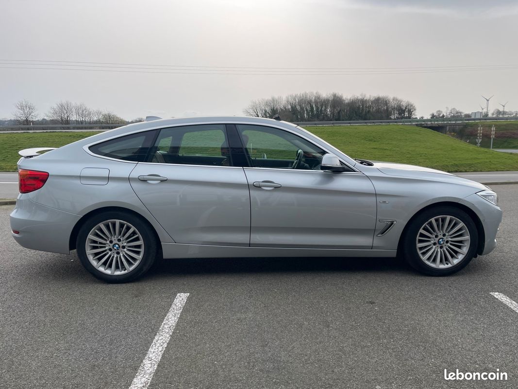 BMW SÉRIE 3 GT 245 CH (F34) 328 I LUXURY / SUIVI BMW / ATTELAGe (image 19)
