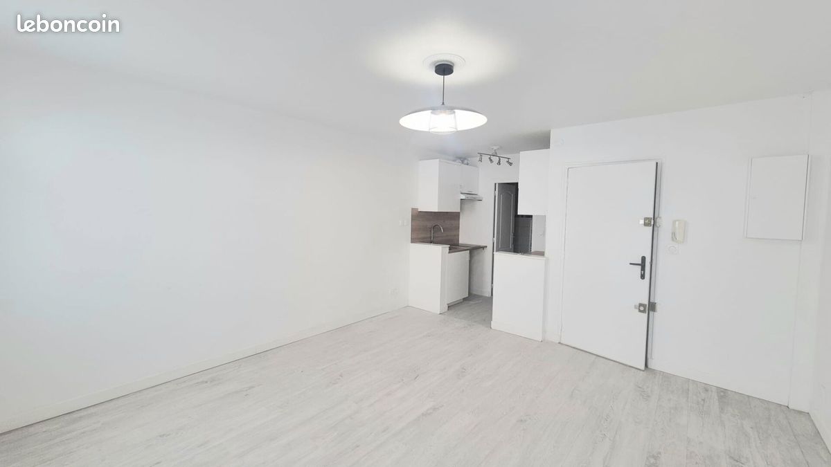 Appartement 1 pièce 25 m² · à Lagny-sur-Marne · 25 m² · 690 €/mois