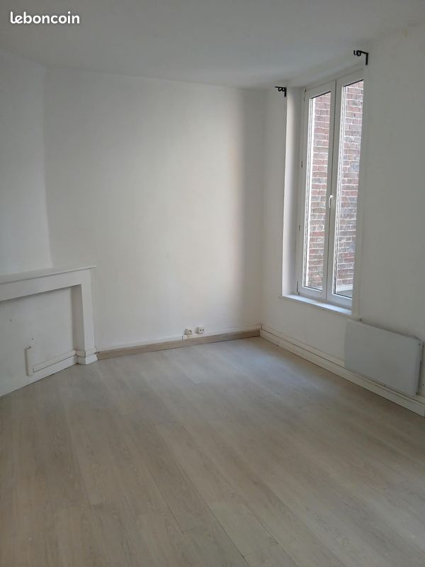 Immeuble 5 pièces 140 m² · à Lille · 140 m² · 300 000 €