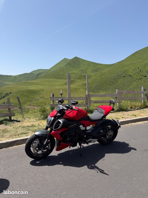Ducati Diavel V4 (image 1)