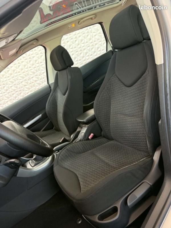 Peugeot 308 SW 1.6 HDi 16V 110 CV (image 8)