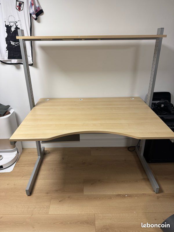 Bureau réglable en hauteur (image 1)