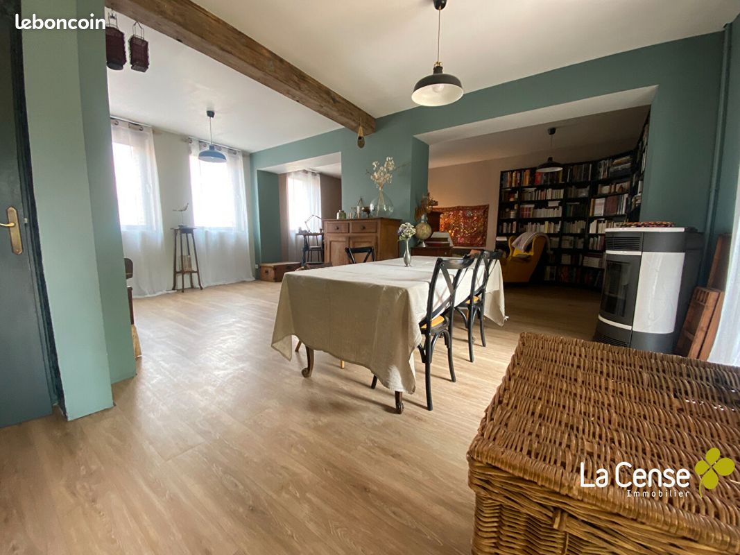 Maison 7 pièces 205 m² · à Bourghelles · 205 m² · 449 000 €