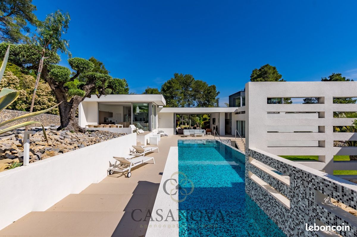 Maison 10 pièces 380 m² · à Saint-Gély-du-Fesc · 380 m² · 1 970 000 €