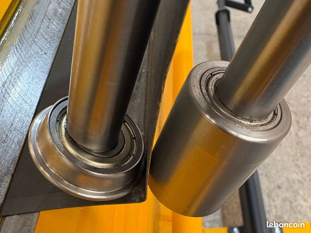 💥 OFFRE PROFESSIONNELLE – Plieuse à rouleaux UNO 250 mm – pliage concave & convexe – SOREX TECHNIC (image 2)