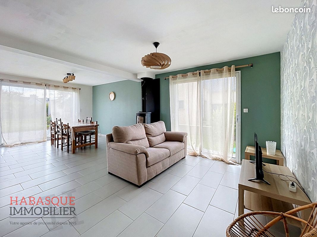 Maison 5 pièces 102 m² · à Lanhouarneau · 102 m² · 970 €/mois