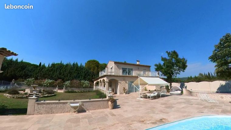 Vend villa à Fayence