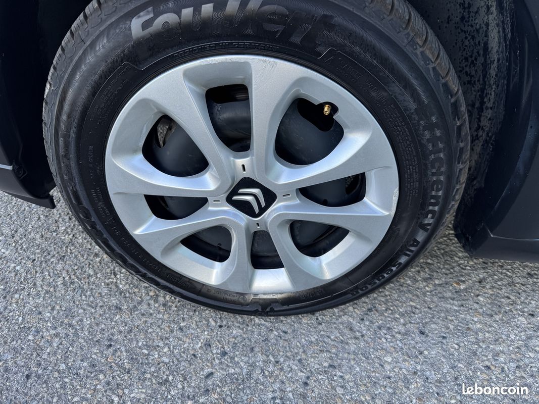 Citroen C3 1.2 VTI 82CV GRAPHIC S&S E6.D (image 25)