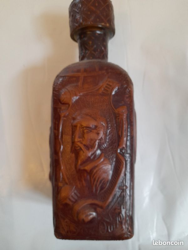 Vends 2 bouteilles pour eau de vie liqueurs (image 2)