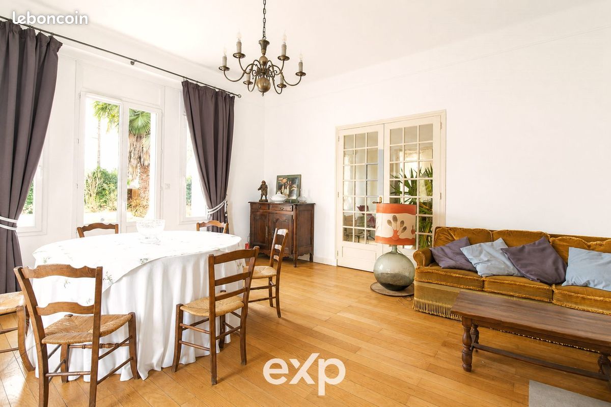 Maison 8 pièces 252 m² · à Pontcharra · 252 m² · 499 000 €