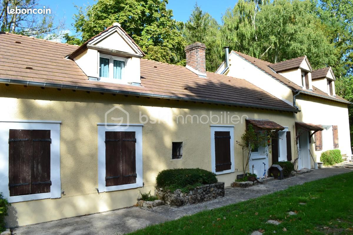 Maison 7 pièces 121 m² · à Fontenay-sur-Loing · 121 m² · 185 000 €