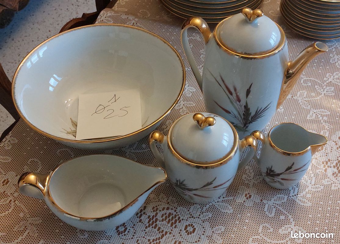 Service en porcelaine de Limoges, 82 pièces, Marque P.L France (image 5)