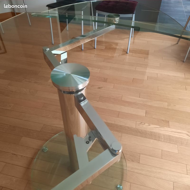 Table en verre avec rallonge marque la maison comtemporaine avec 4 chaises (image 2)